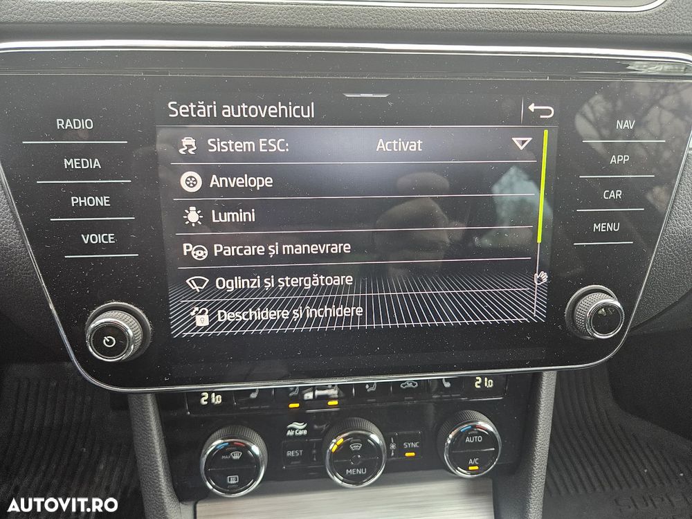 Skoda Superb 2.0 TDI DSG Ambition - 13