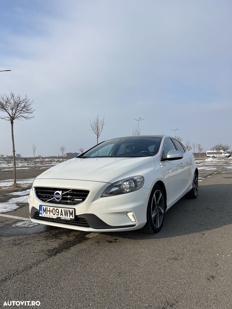 Volvo V40 D2 Powershift - 1