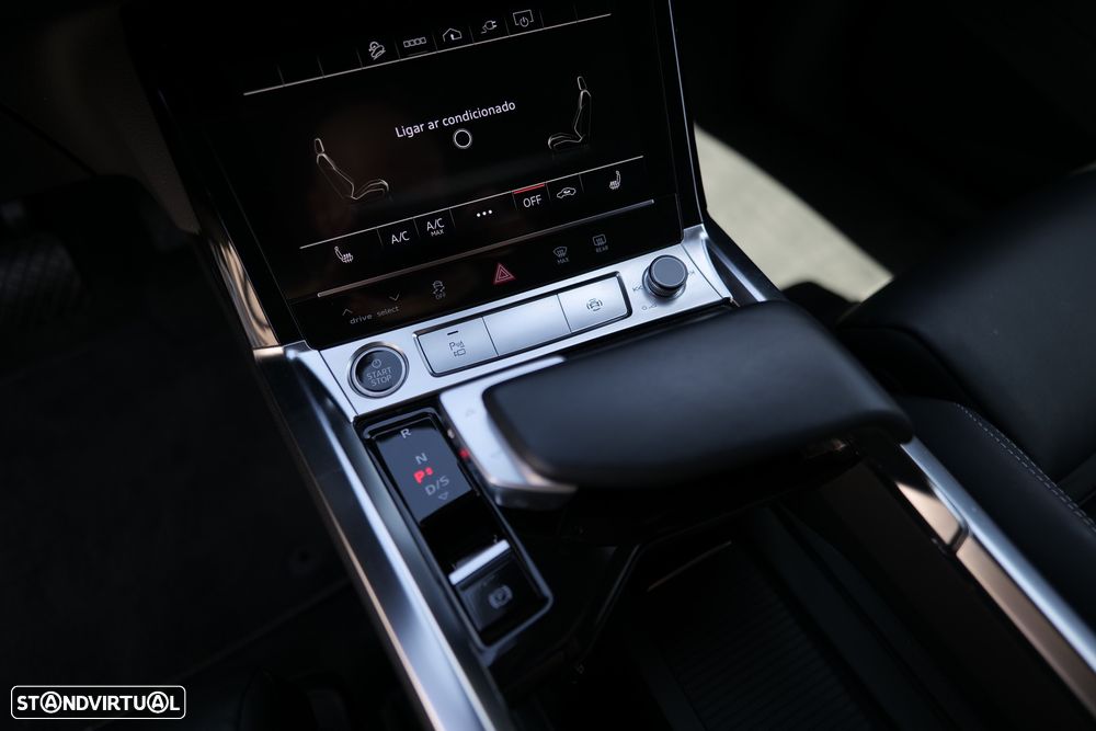 Audi e-tron 55 quattro S line - 16