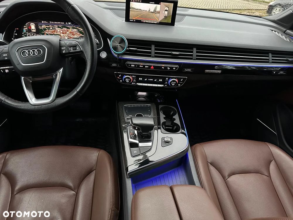 Audi Q7 - 16