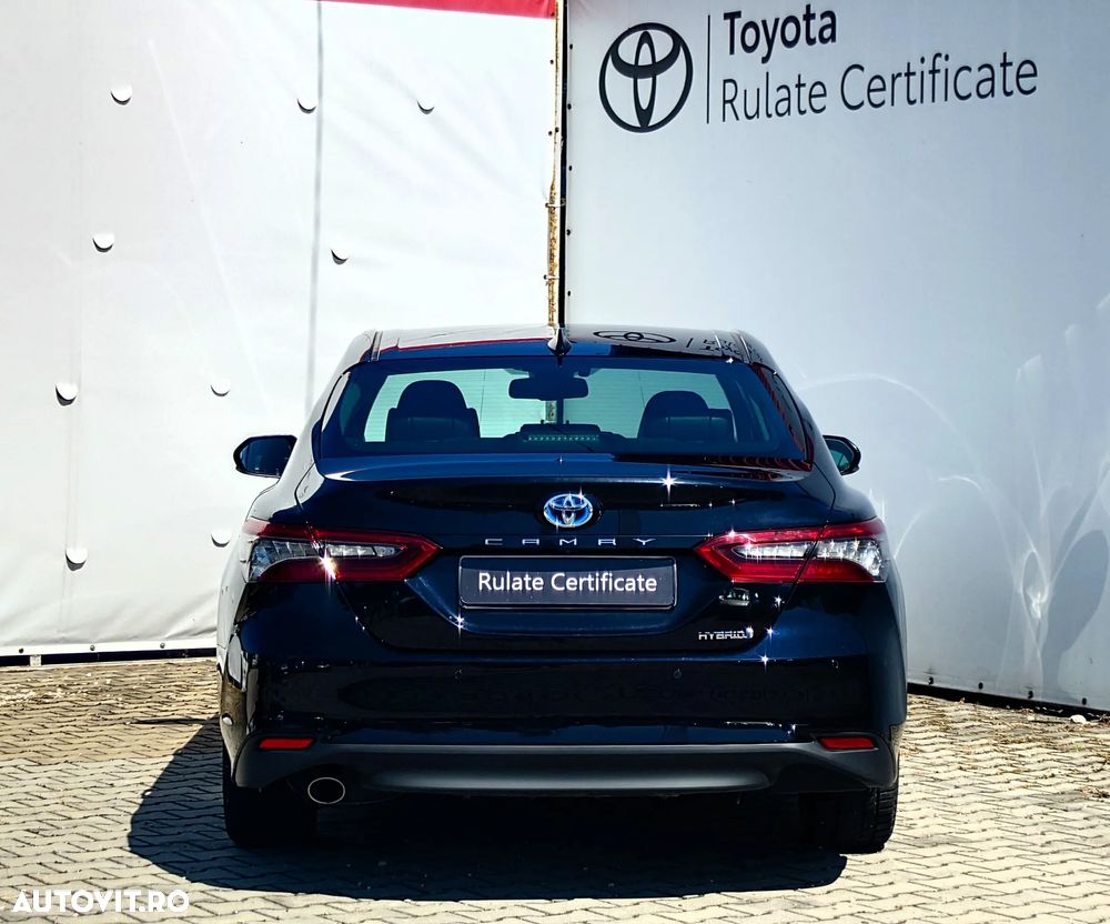 Toyota Camry 2.5 Exclusive - 8