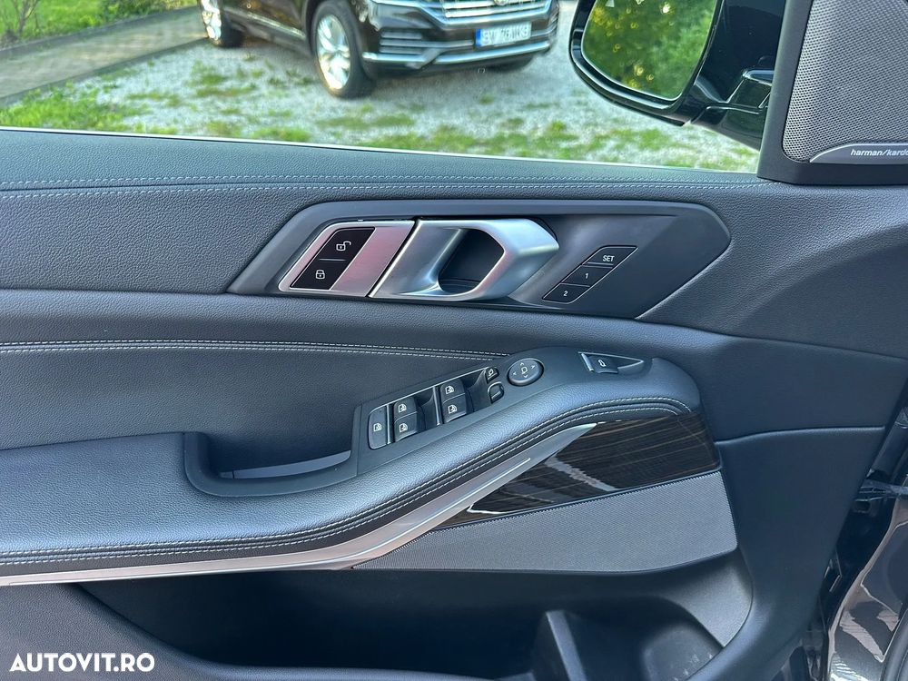 BMW X5 xDrive40i - 26