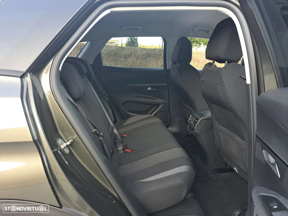 Peugeot 3008 1.5 BlueHDi Active - 26