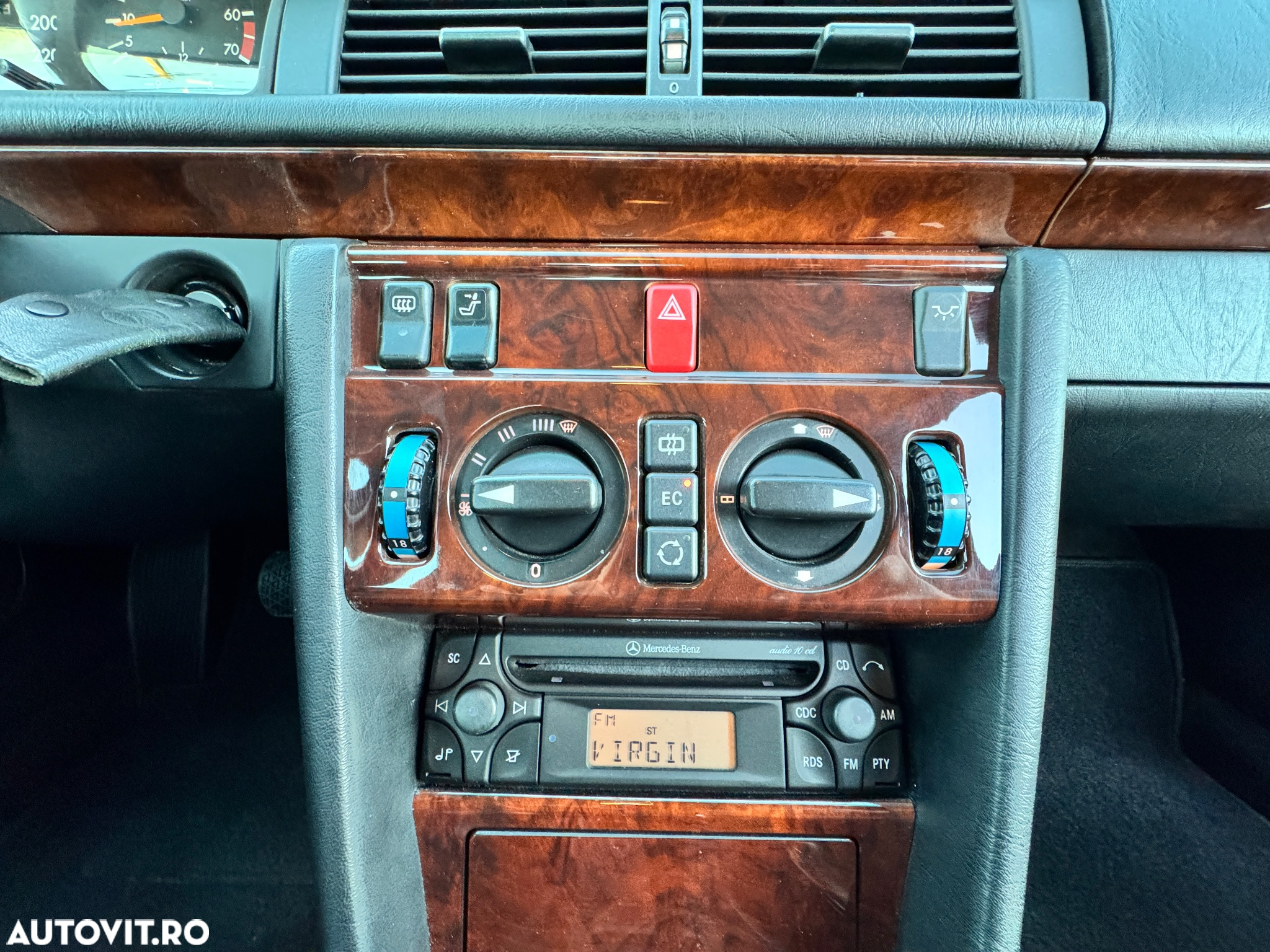 Mercedes-Benz W124 - 29