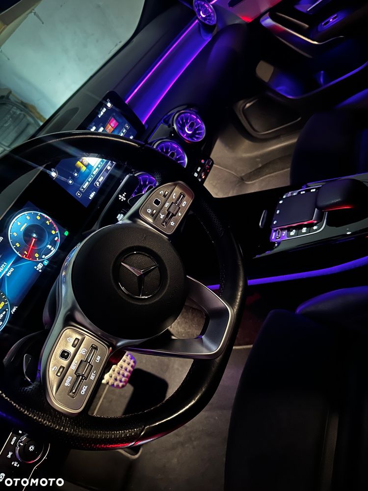 Mercedes-Benz CLA 180 AMG Line 7G-DCT - 28