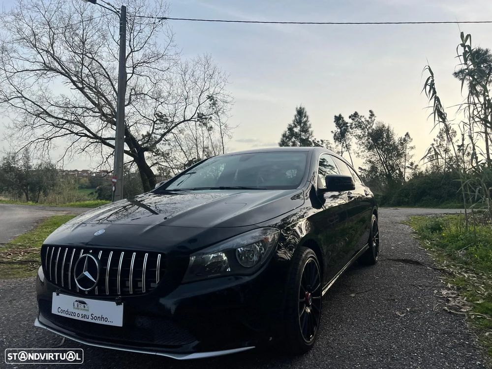 Mercedes-Benz CLA 180 d Shooting Brake AMG Line - 3