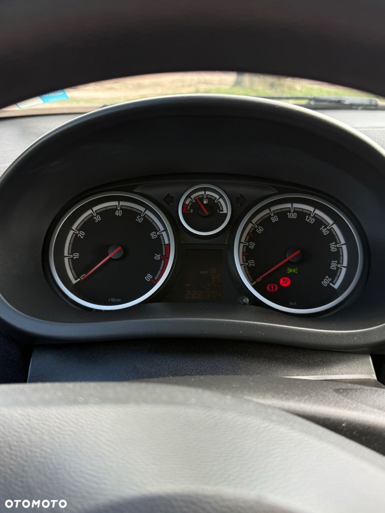 Opel Corsa 1.2 16V Cosmo - 16