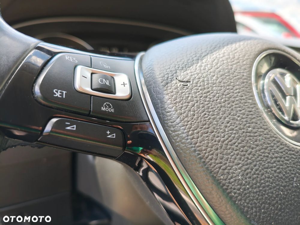 Volkswagen Passat 2.0 TDI BMT Highline DSG - 22