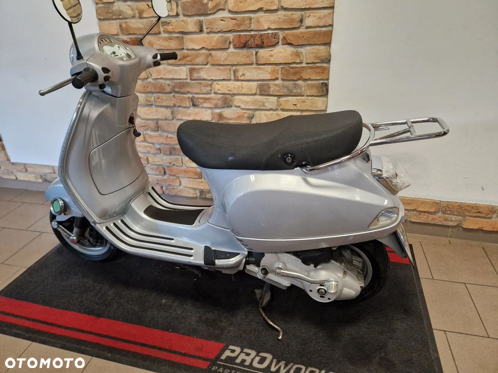 Vespa LX - 7