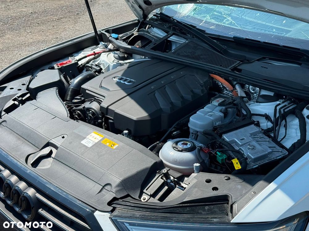 Audi A6 Avant 55 TFSI e quattro S tronic S line - 4