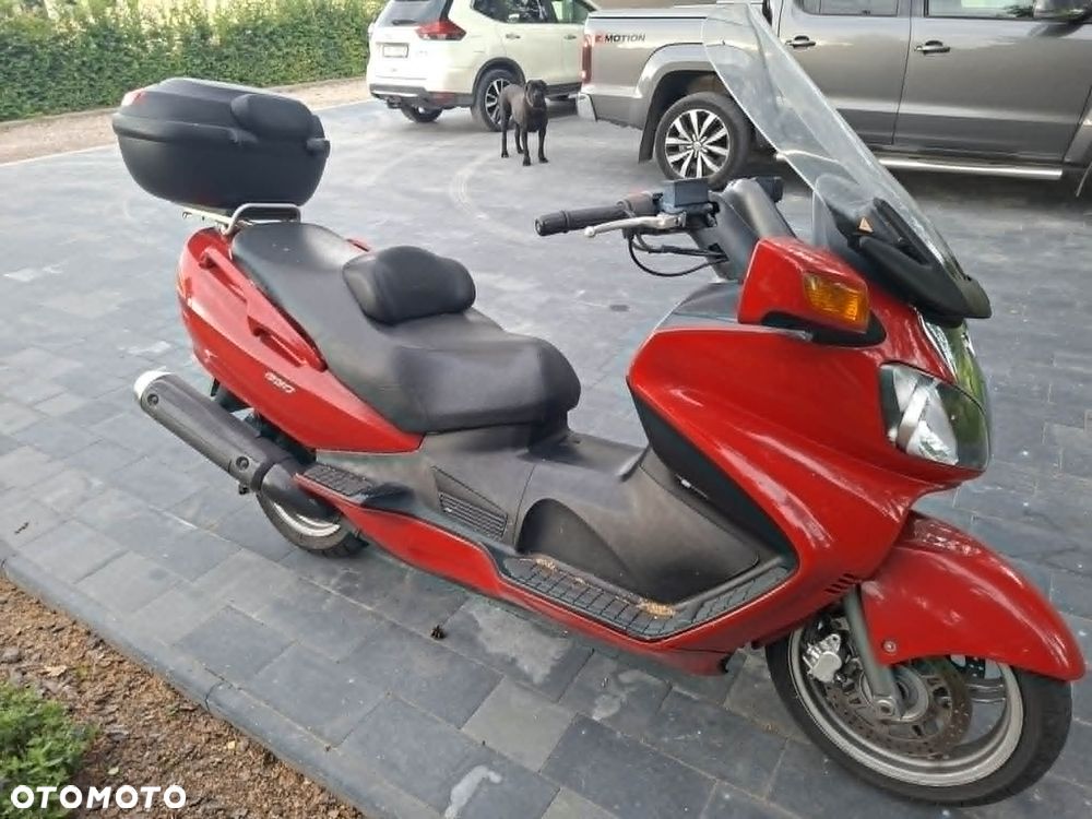Suzuki Burgman - 12