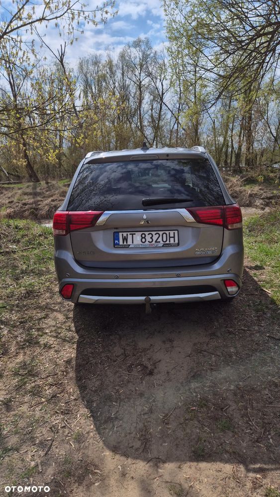 Mitsubishi Outlander - 5