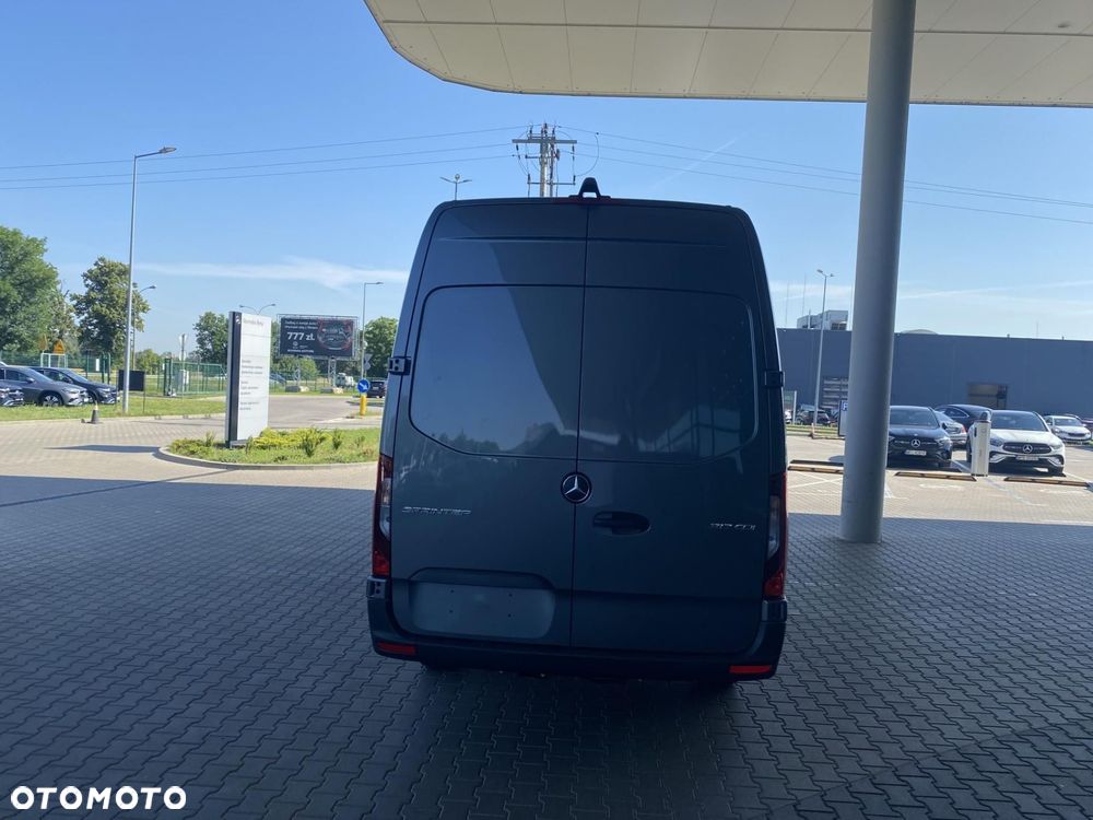 Mercedes-Benz Sprinter - 7