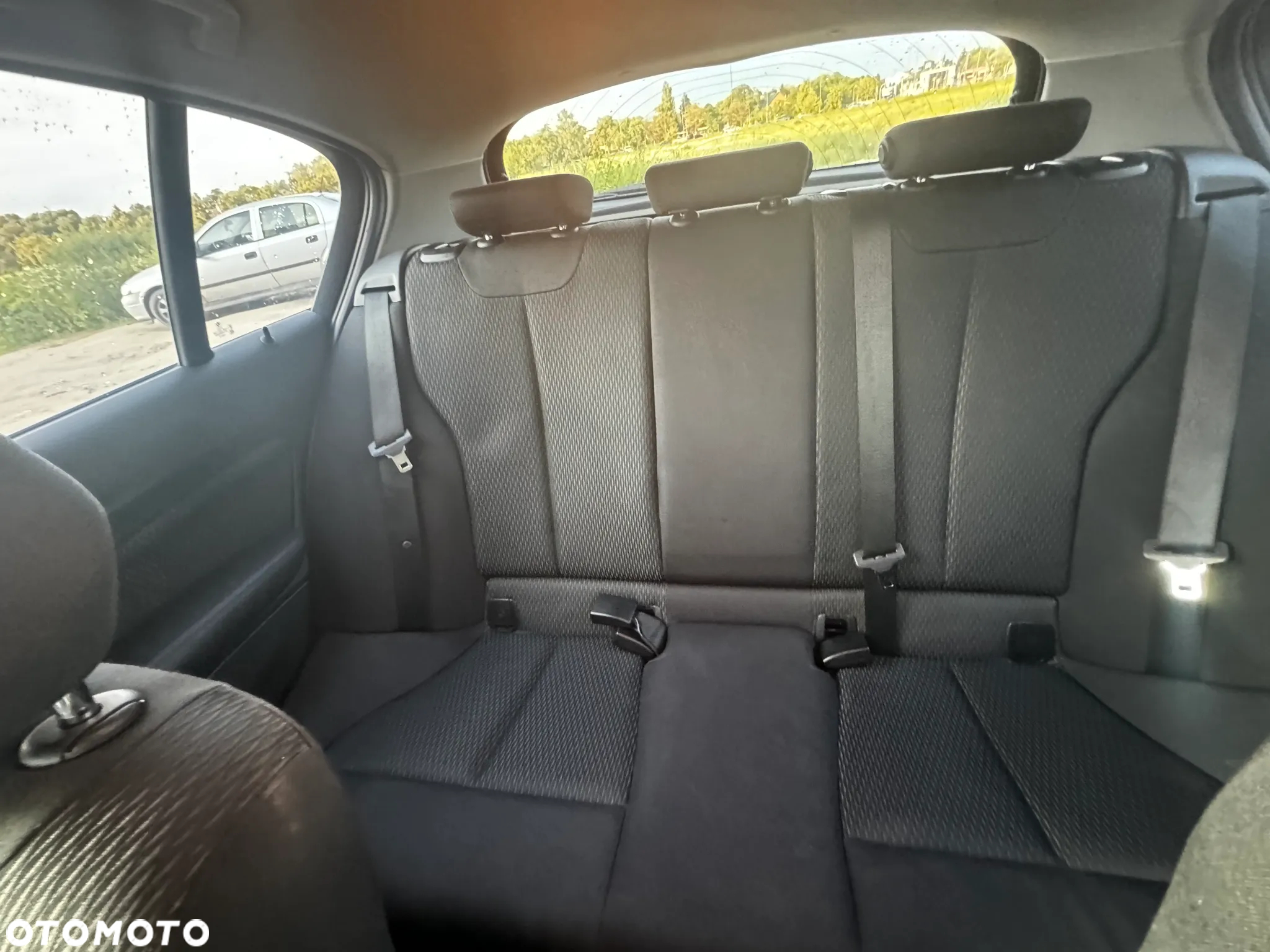 BMW Seria 1 116i - 12