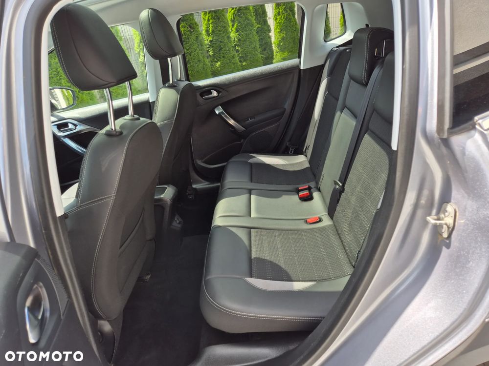 Peugeot 2008 - 16