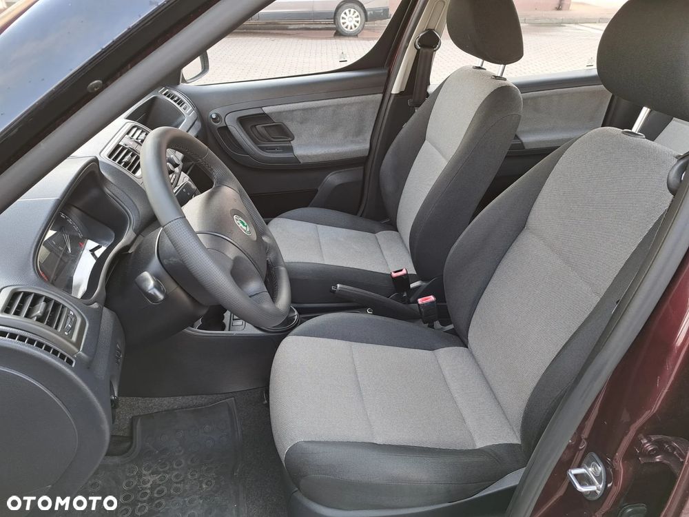 Skoda Roomster - 16