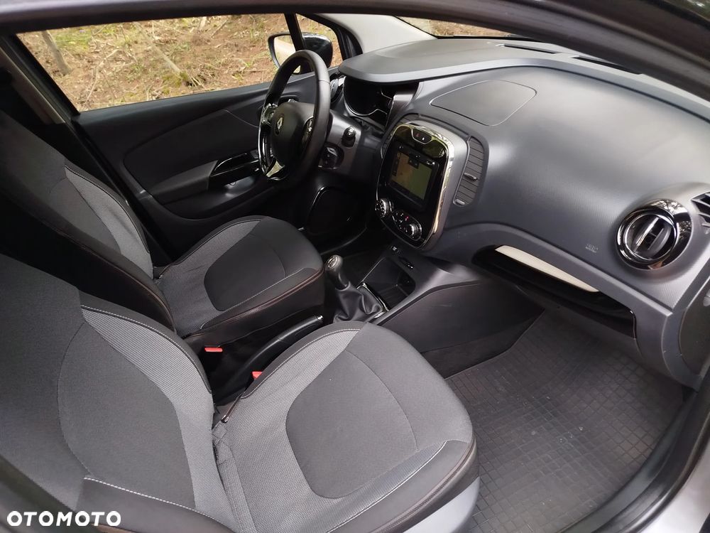 Renault Captur dCi 90 COLLECTION - 24