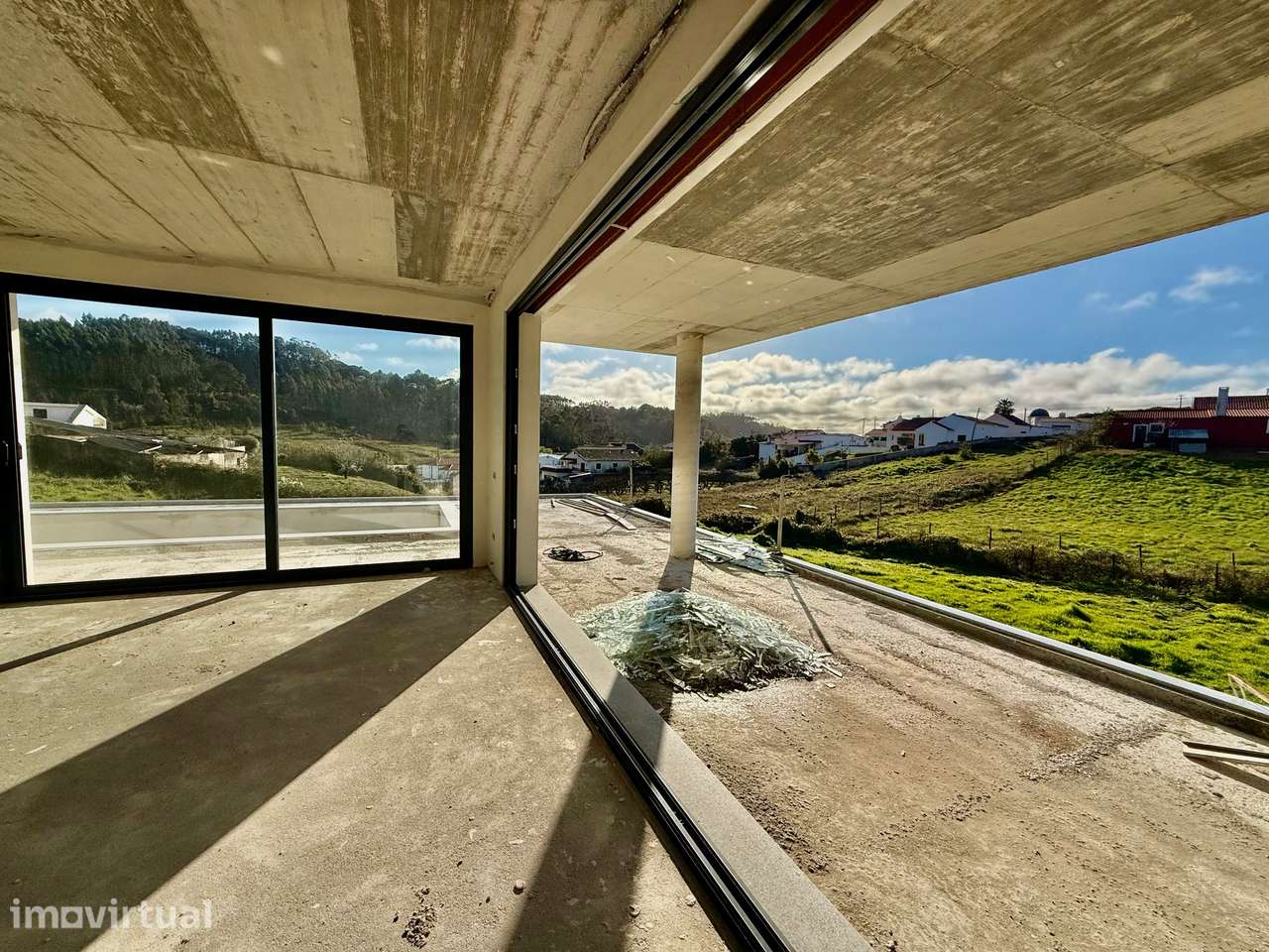 Moradia T4 com garagem e piscina - Salir de Matos, Caldas da Rainha - Grande imagem: 2/21