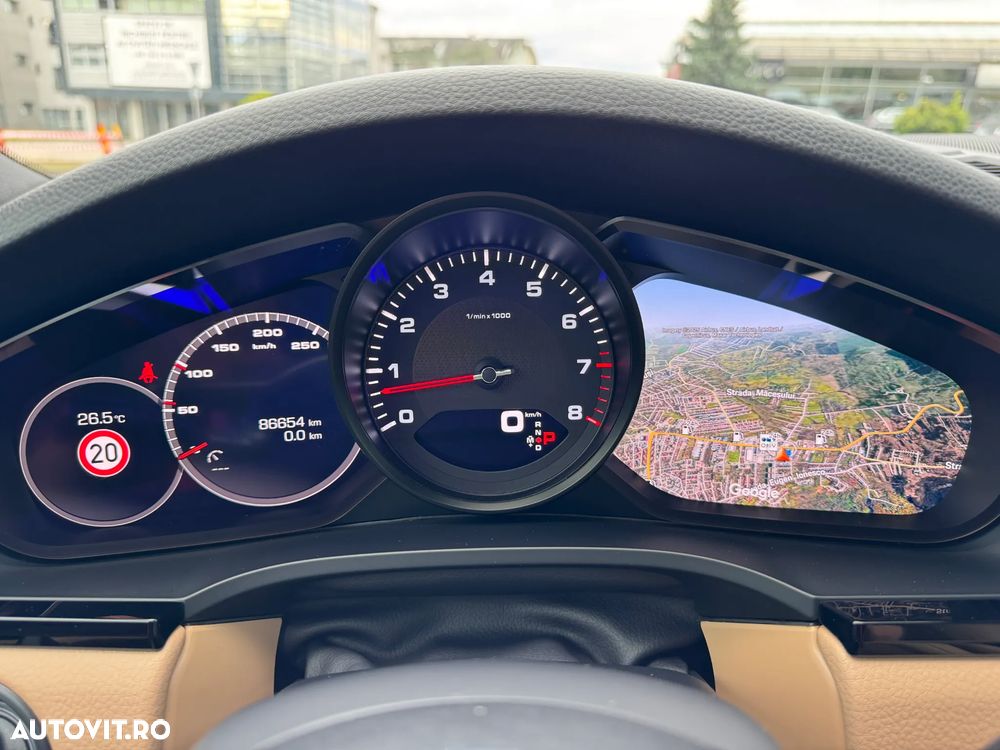 Porsche Cayenne - 33