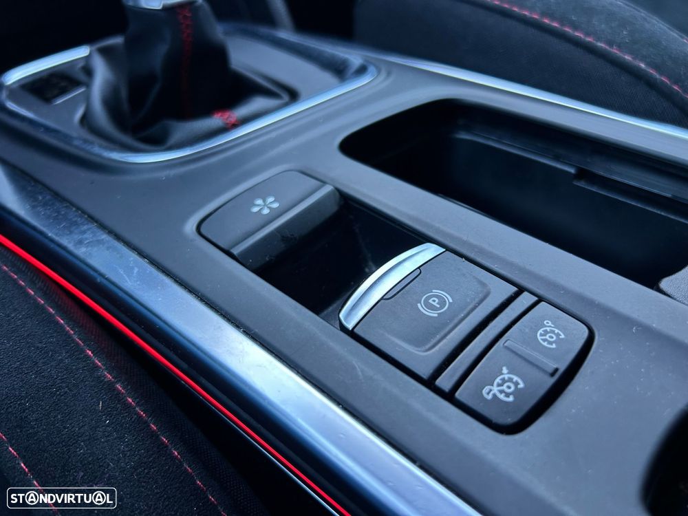 Renault Mégane 1.8 TCe R.S. Trophy EDC - 21