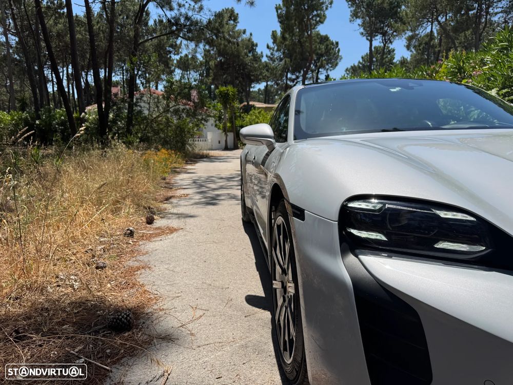 Porsche Taycan Sport Turismo GTS - 23
