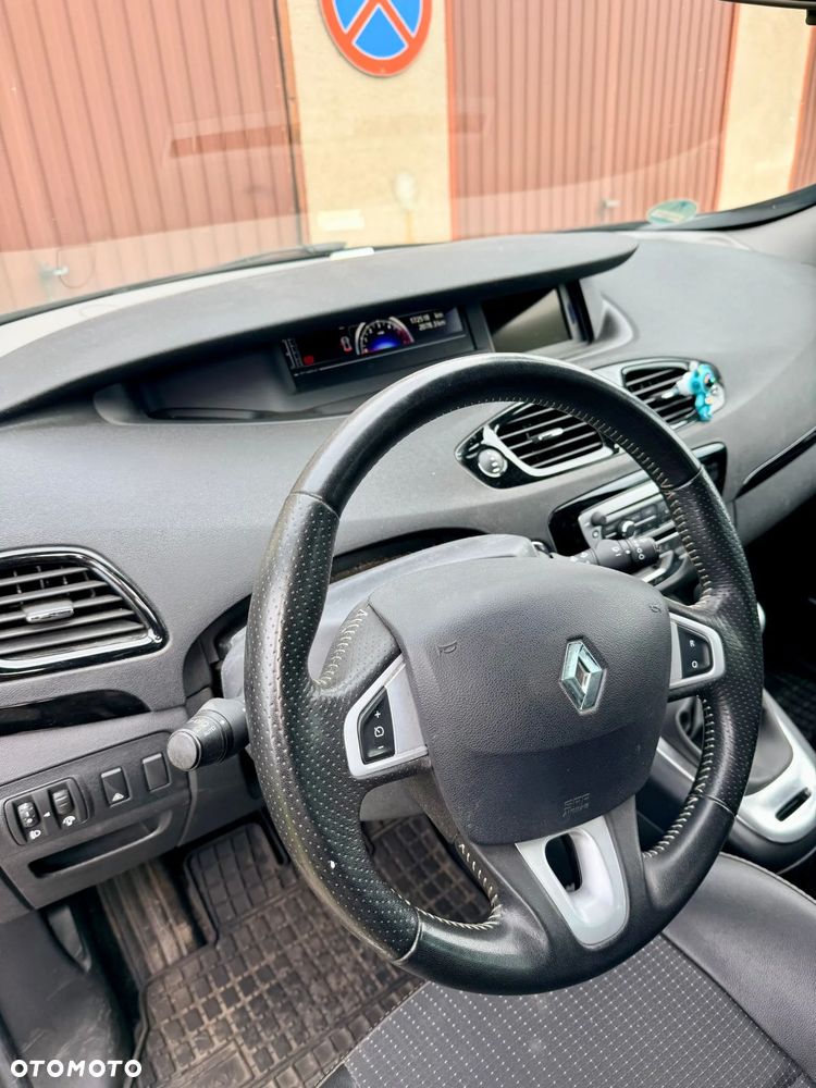 Renault Scenic dCi 110 EDC Bose Edition - 9