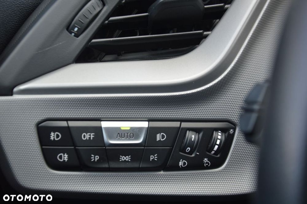 BMW Seria 1 118i Advantage - 16