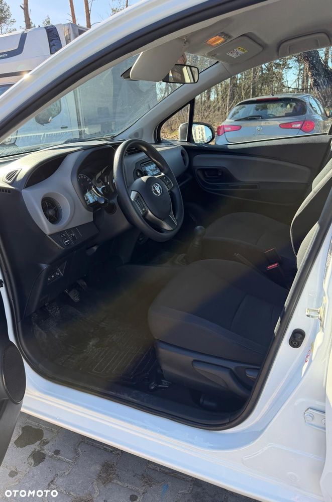 Toyota Yaris 1.0 Active - 7