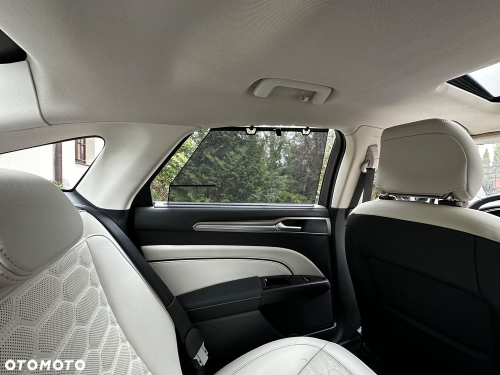 Ford Mondeo Vignale 2.0 EcoBoost - 15