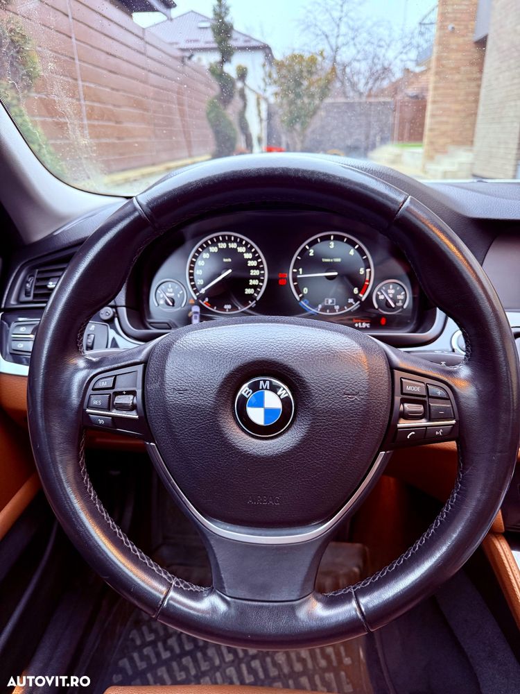 BMW Seria 5 520d Aut. Modern Line - 6