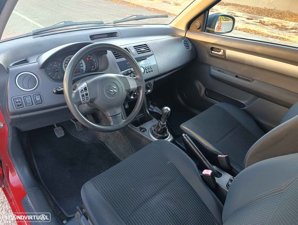 Suzuki Swift 1.3 DDiS GLX - 7