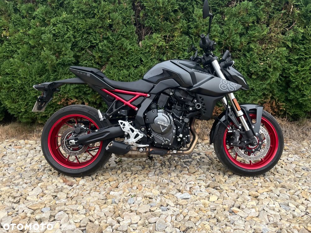 Suzuki GSX - 1
