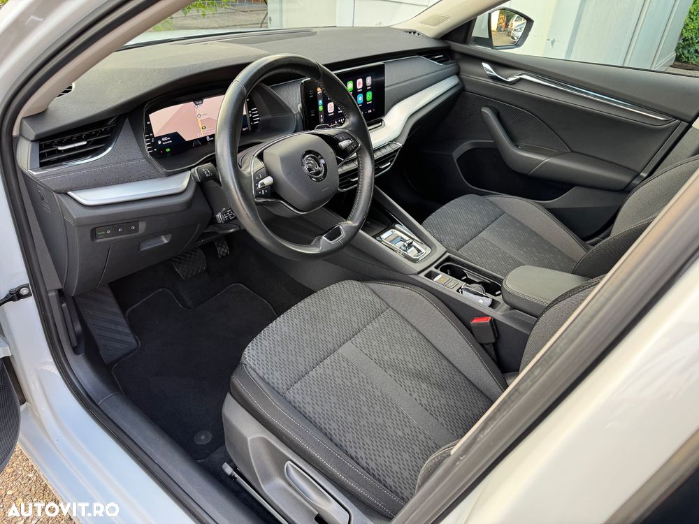 Skoda Octavia 2.0 TDI STYLE DSG - 26