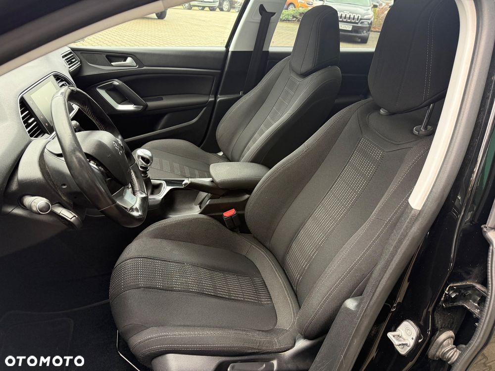 Peugeot 308 1.6 BlueHDi Active S&S - 10