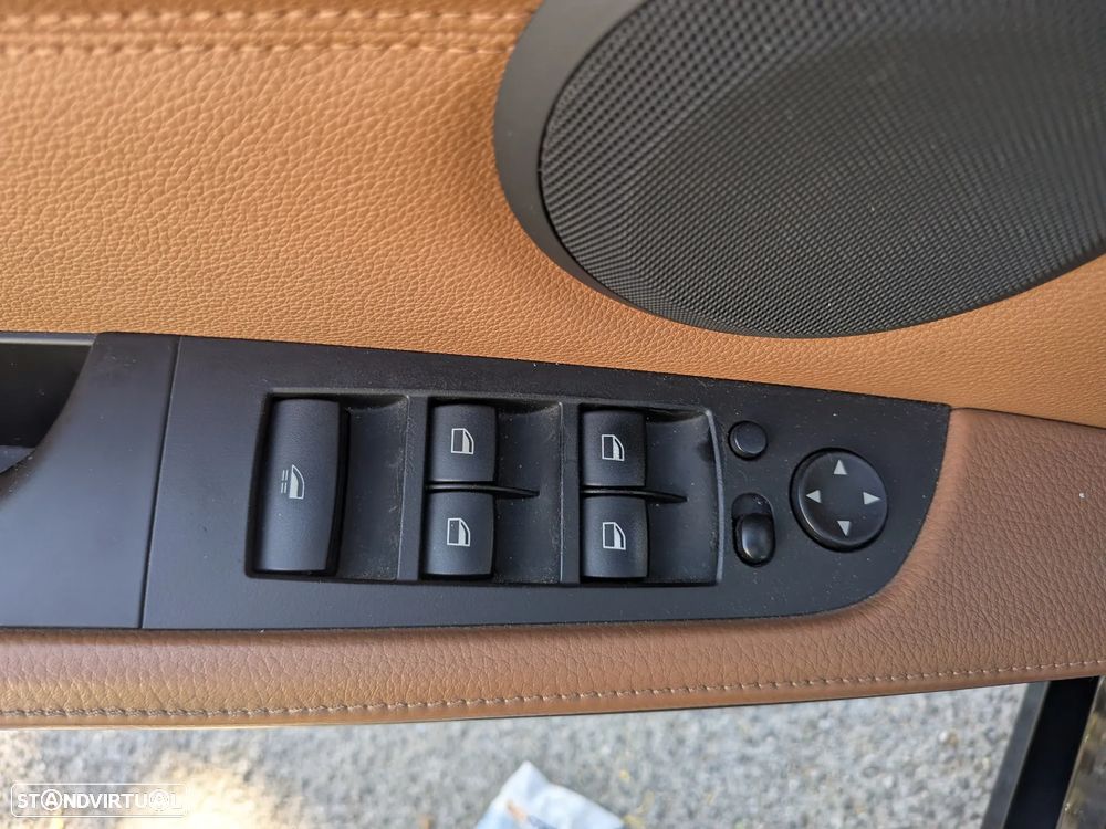 BMW 320 d DPF Edition Fleet Sport - 6