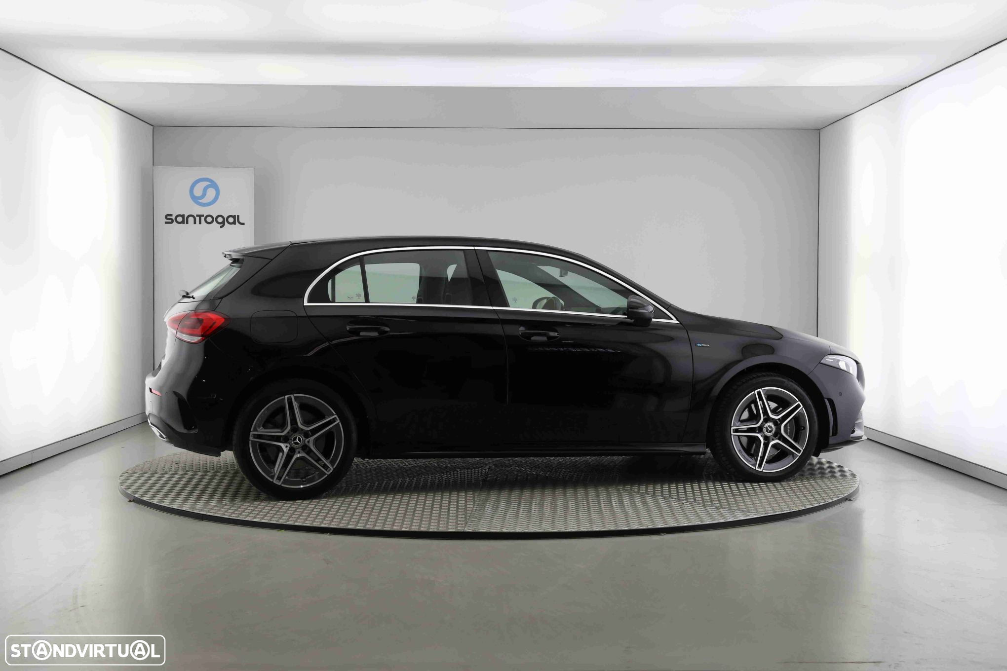 Mercedes-Benz A 250 e AMG Line - 5