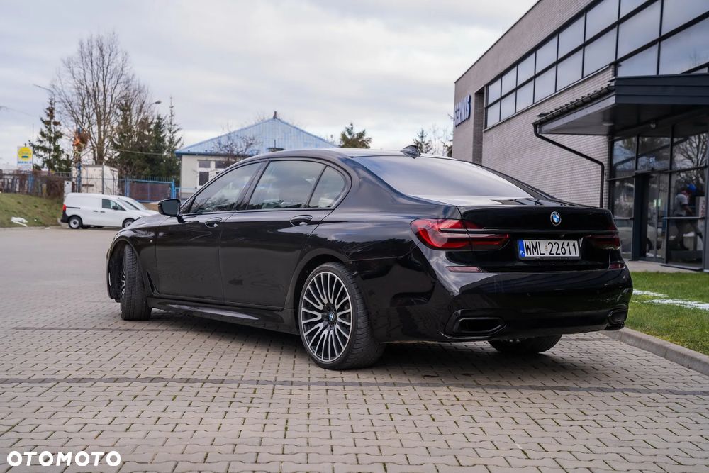 BMW Seria 7 740Li - 5
