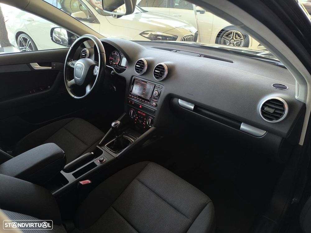 Audi A3 Sportback 1.6 TDI Sport - 26