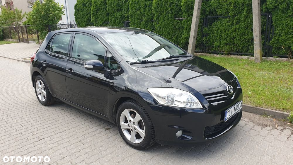 Toyota Auris 1.6 Sol - 2