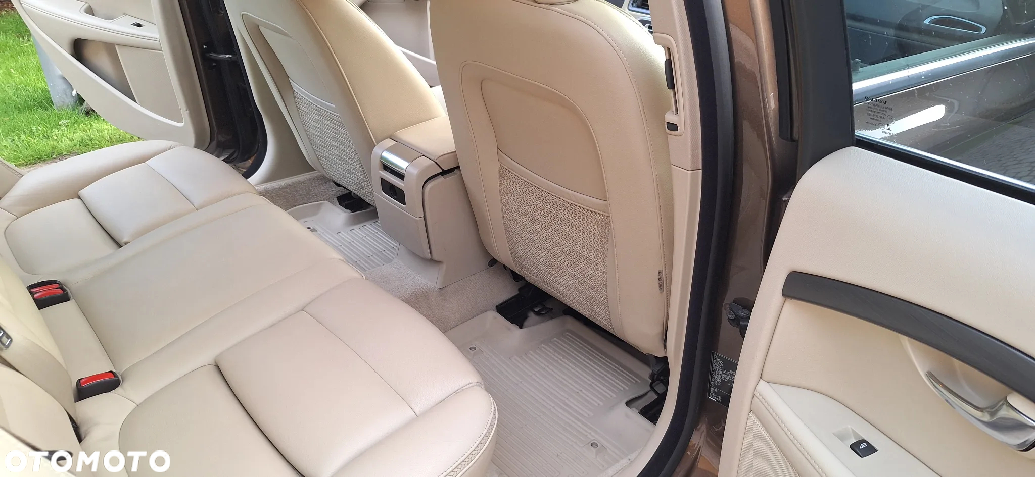Volvo XC 70 D5 AWD Summum - 26