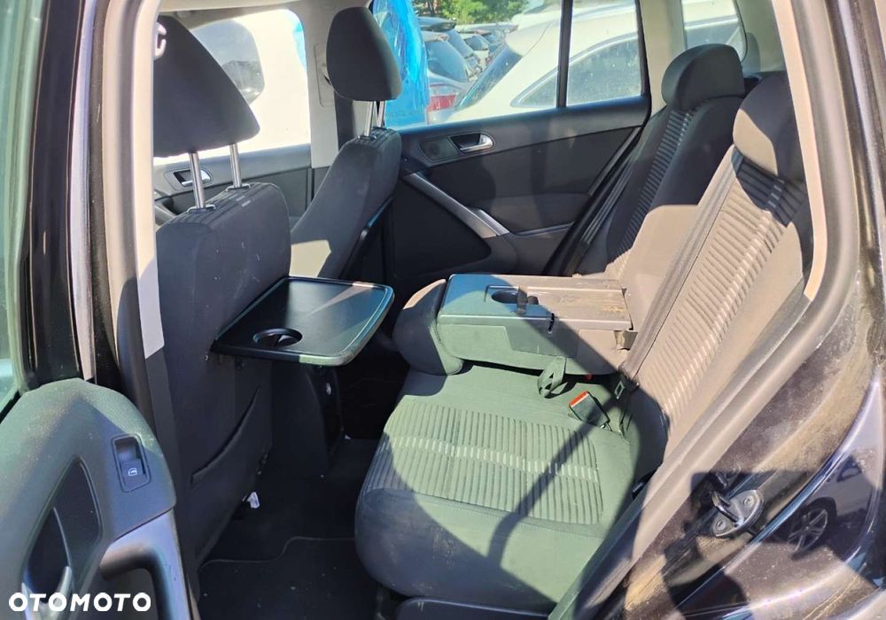 Volkswagen Tiguan - 10