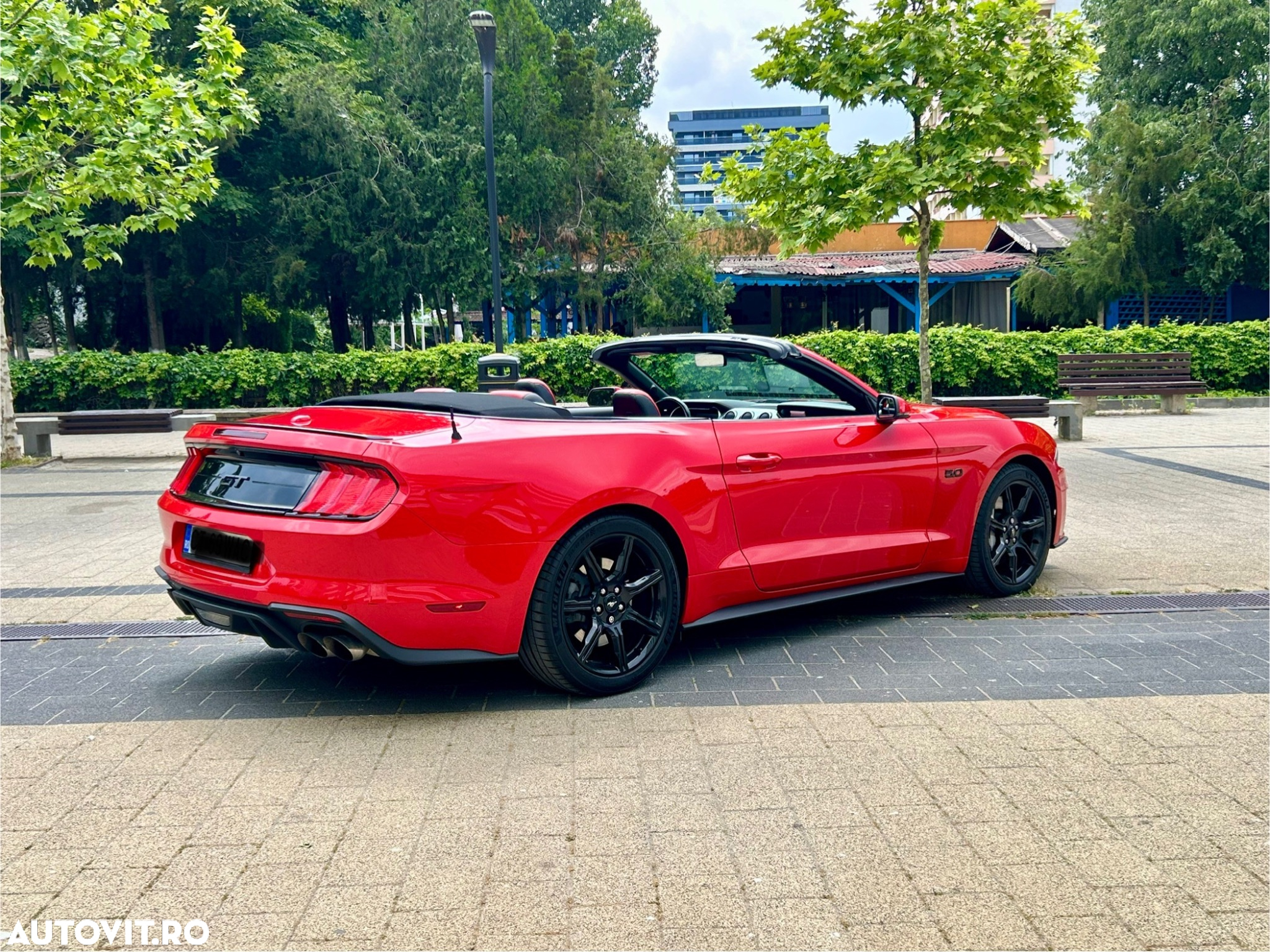 Ford Mustang 5.0 V8 Aut. GT - 2