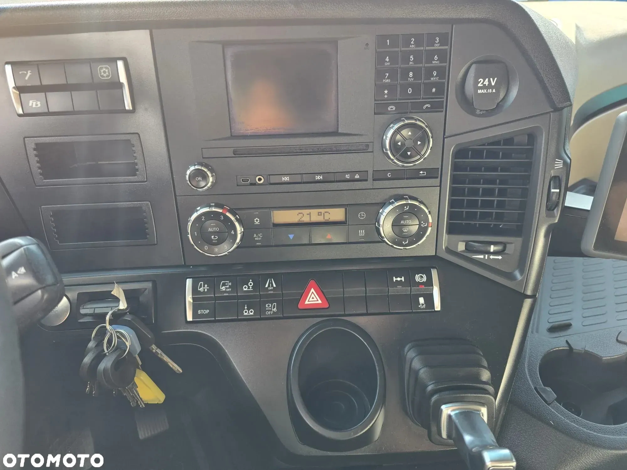 Mercedes-Benz ACTROS - 8