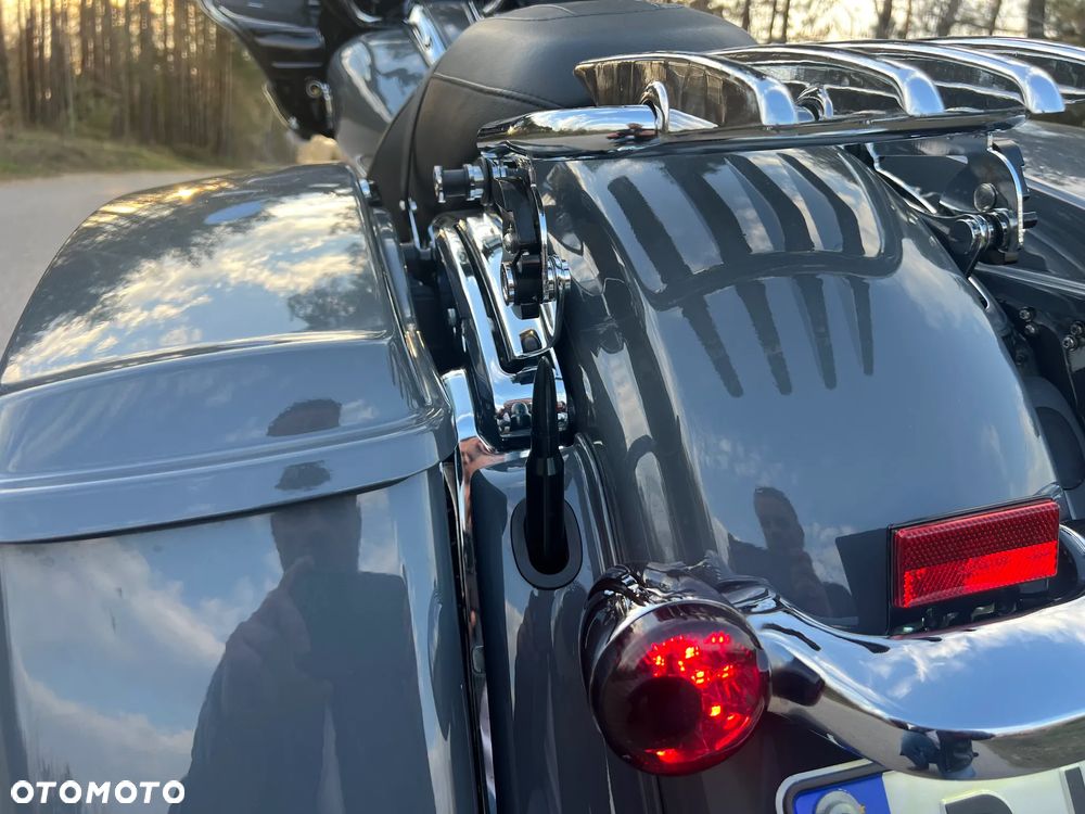 Harley-Davidson Touring Road Glide - 9