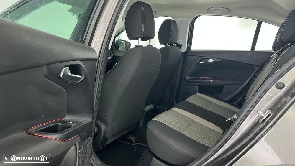 Fiat Tipo Sedan 1.3 M-Jet Easy J17 - 11