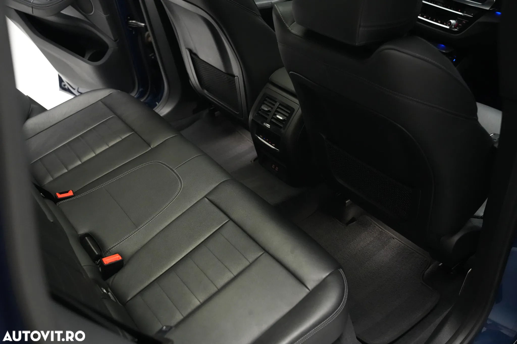 BMW X3 xDrive20d AT xLine - 9