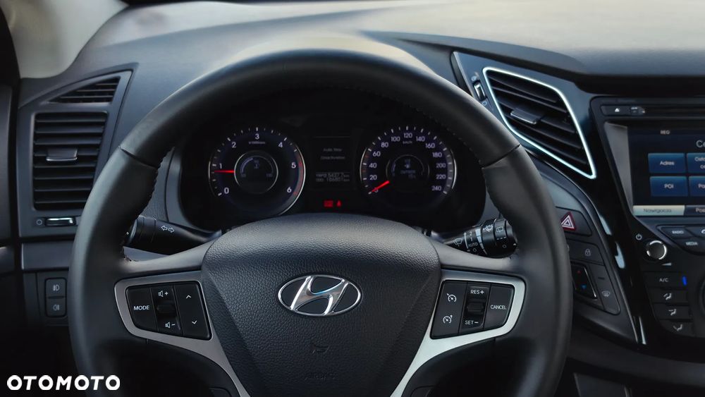 Hyundai i40 Kombi 1.7 CRDi Premium - 21