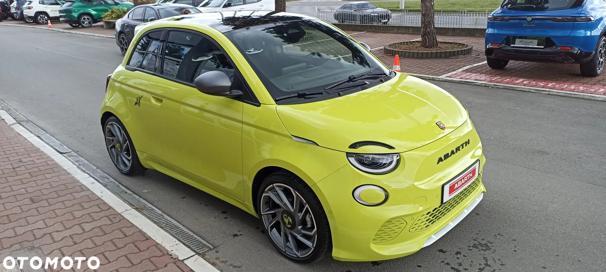 Abarth 500e - 10