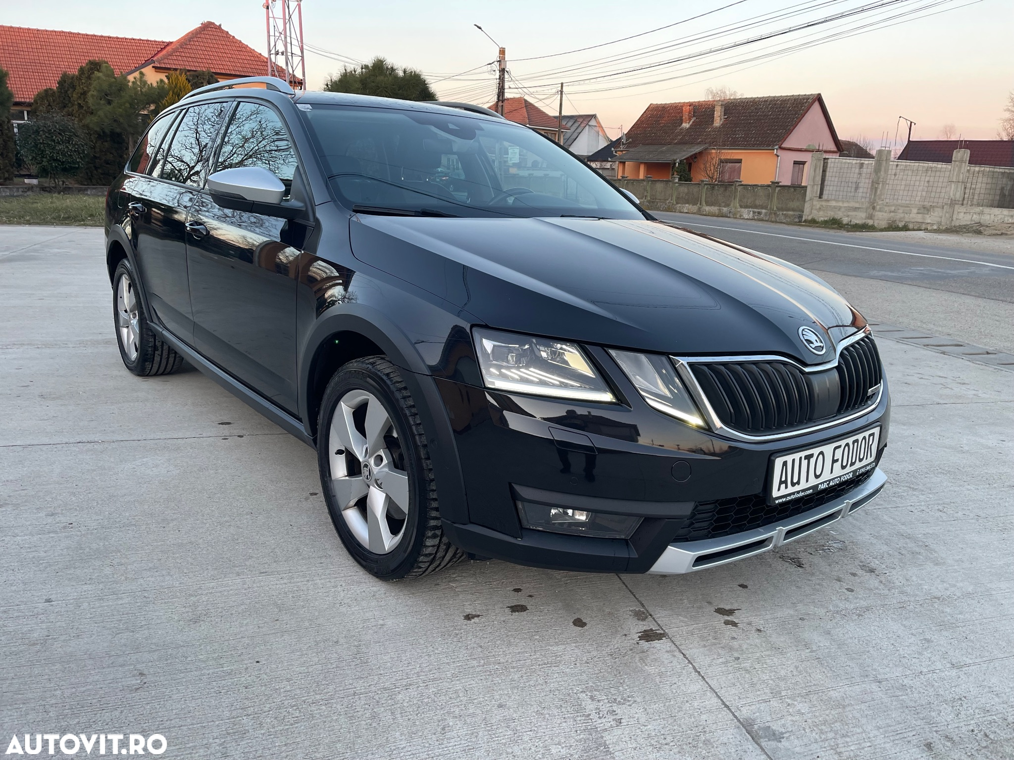 Skoda Octavia 2.0 TDI 4x4 DSG Scout - 2