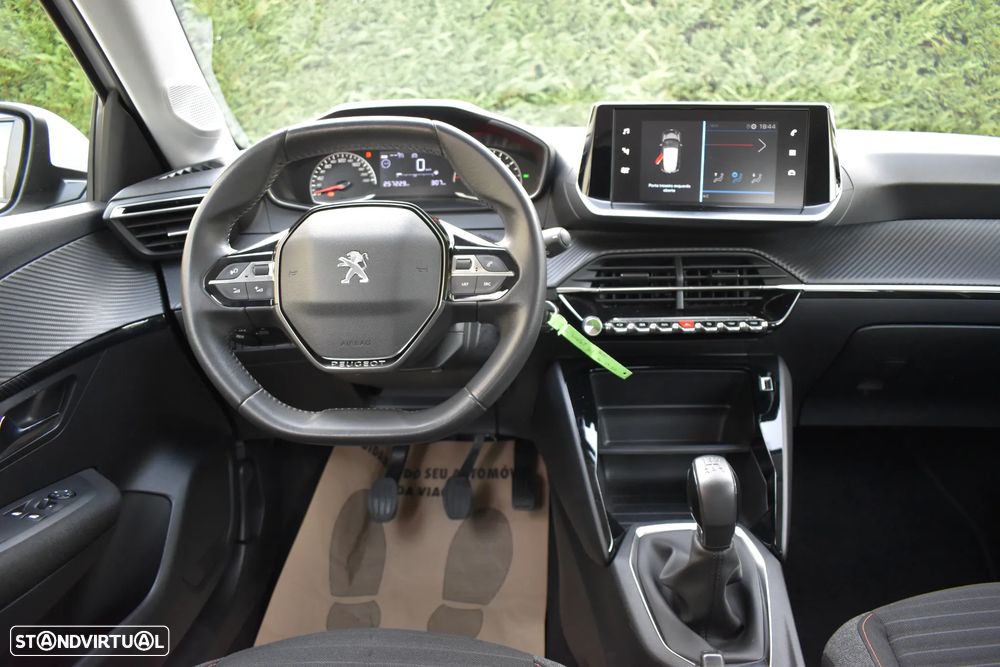 Peugeot 208 1.2 PureTech Active - 7